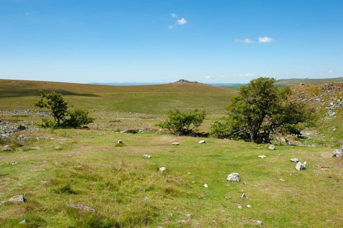 옐버턴 Dartmoor Barn On North Hessary Tor 빌라 외부 사진